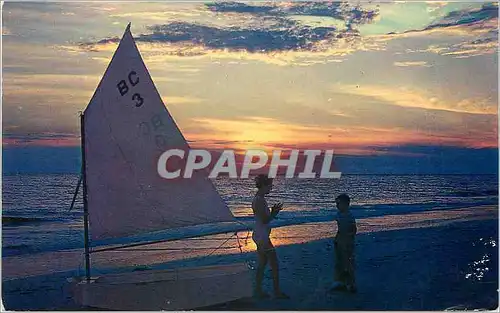 Cartes postales moderne Sand And Sail At Sunset