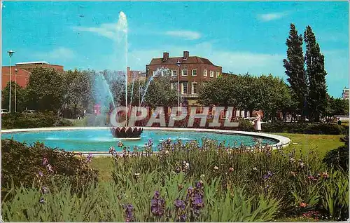 Cartes postales moderne The Fountain Welwyn Garden City