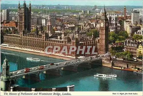 Cartes postales moderne The Houses of Parliament and Westminster Bridge London