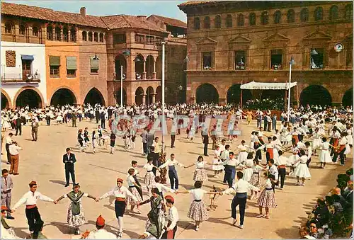 Cartes postales moderne Danses regionales d Espagne Sardanes au Pueblo Espanol Barcelona