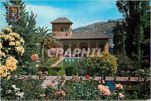 Cartes postales moderne Granada Alhambra Tour des Dames et Jardins du Partal