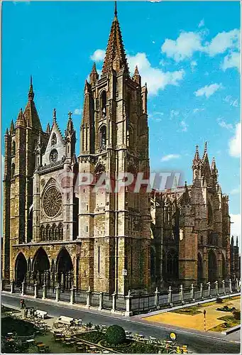 Cartes postales moderne Leon Cathedrale Facade principale