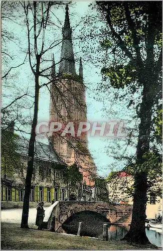 Cartes postales moderne Bruges Musee de Grouthouse et l'Eglise Notre Dame