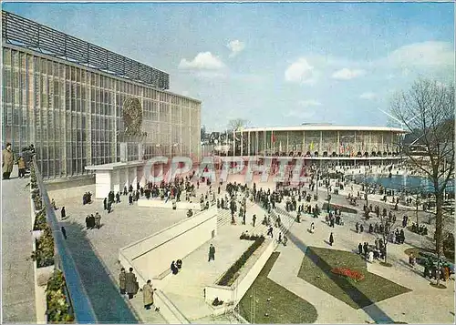 Cartes postales moderne Exposition Universelle de Bruxelles Les Pavillons de l URSS et des USA