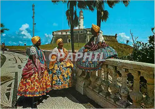 Cartes postales moderne Brasil Turistico Salvador Baha Brasil Group in Typical dress Harbour Bar Light house