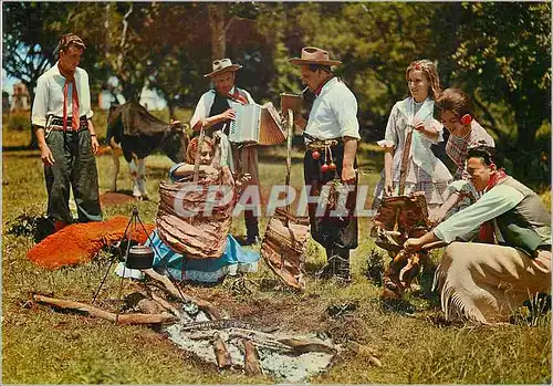 Moderne Karte Brasil Turistico Rio Grande do Sul Group in tipical dresses roasting beef