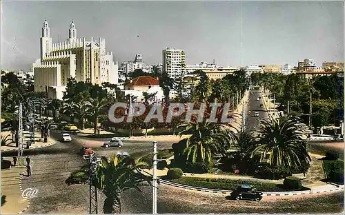 Cartes postales moderne Casablanca vue generale sur la cathedrale (tournon architecte) et la rue curie