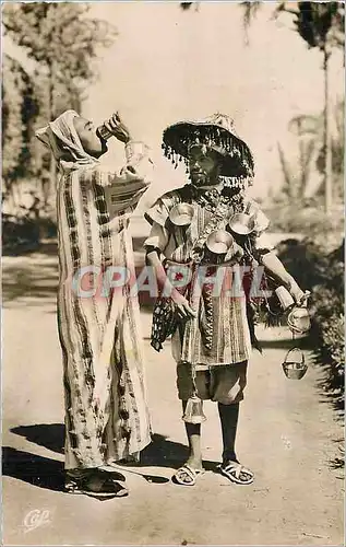 Cartes postales moderne Marrakech porteur d'eau