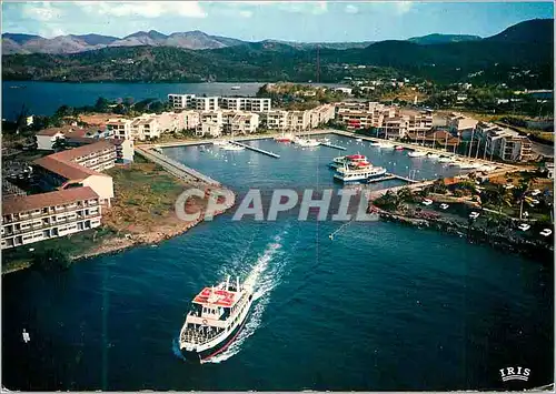 Cartes postales moderne Martinique Vue aerienne sur la Marina Depart de la vedette pour Fort-de-France Bateau