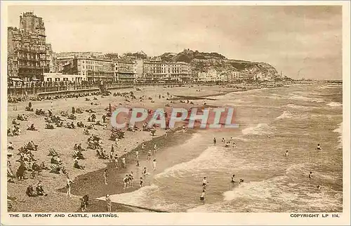 Cartes postales The sea front and castle hastings
