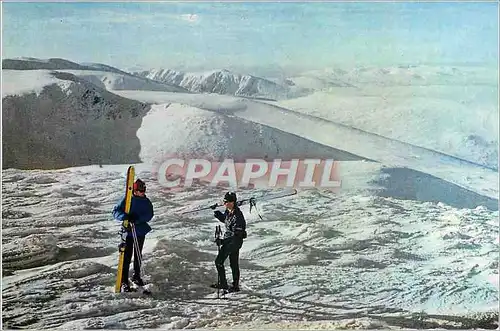 Cartes postales moderne Skiers on cairngorm summit inverness shine