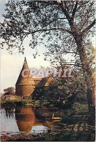 Moderne Karte A Kentish Oast-house