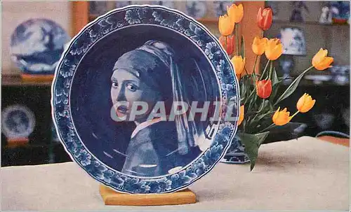 Moderne Karte Royal Delftware Plate representing the famous Vermeer Girl