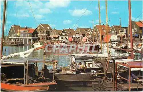 Moderne Karte Volendam Holland Bateaux de peche