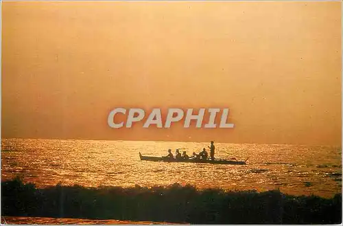 Moderne Karte Philippines Fisherman at sunset Along the West coast La Union Province