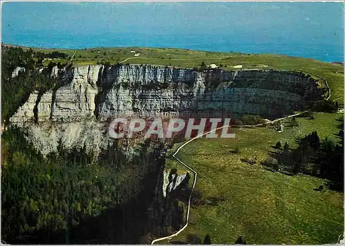 Cartes postales moderne Sommet et Cirque du Creux du Van