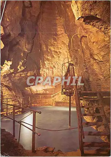 Cartes postales La Grotte aux Fees St Maurice Vs Yves Peney Lac et cascade