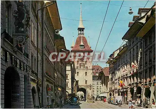 Cartes postales moderne Rue du Marche et tour des Prisons