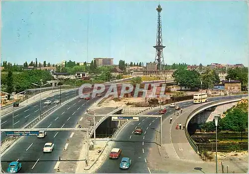 Cartes postales moderne Schnellstrassen mit Funkturm