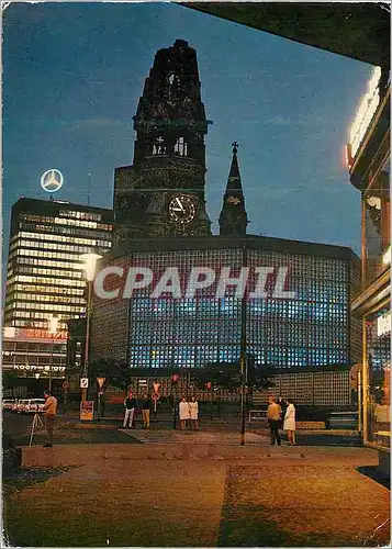 Cartes postales moderne Kaiser Wilhelm Gedachtniskirche Berlin Mercedes Benz