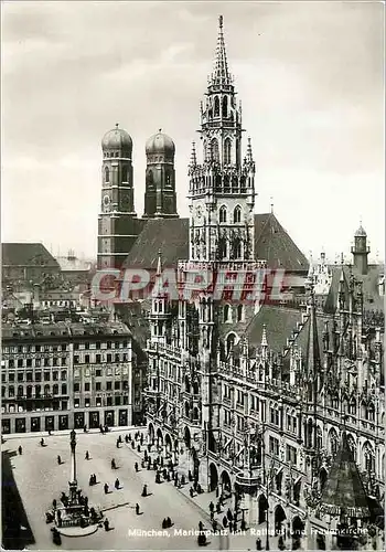 Cartes postales moderne Munchen Marienplatz mit Rathaus und Frauenkirche