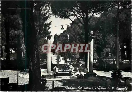 Cartes postales moderne Milano Marittima Rotonda I Maggio La Rotonde I Mai