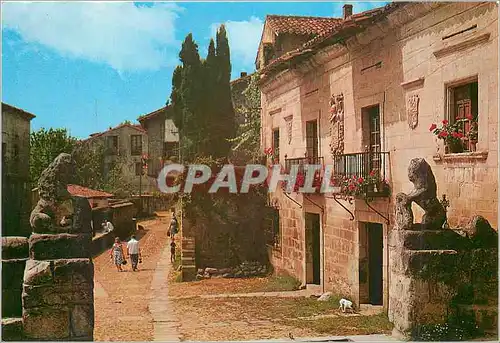 Cartes postales moderne Satillana del mar (santander) rue du fleuve Lion