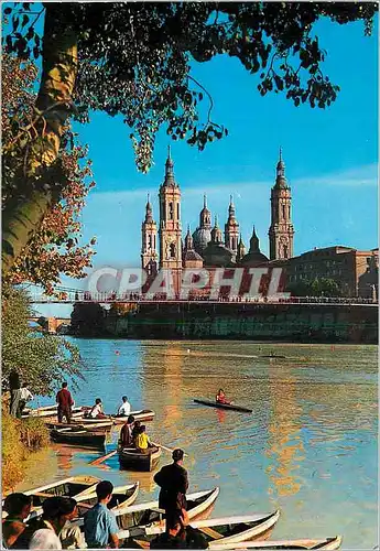 Cartes postales moderne Zaragoza basilique du pilar et fleuve ebro Bateau Canoe