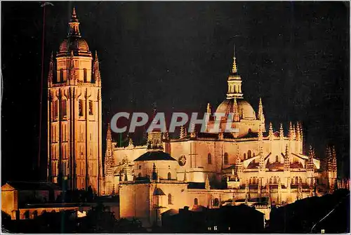 Cartes postales moderne Segovia la cathedrale vue nocturne