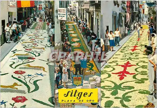 Cartes postales moderne Sitges (costa dorada) fete dieu les rues tapisees de fleurs