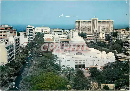Cartes postales moderne Senegal Dakar Au premier plan la Cathedrale du Souvenir Africain