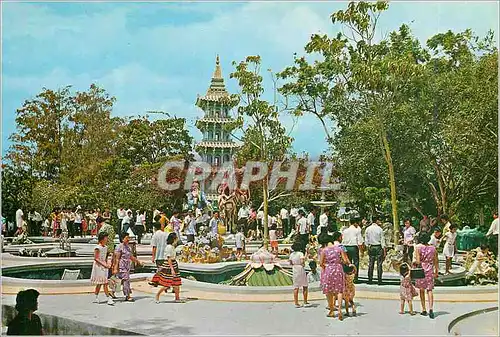 Cartes postales moderne Singapore Picture shows the big crowd