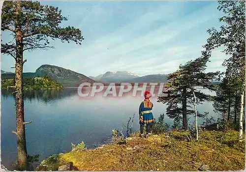 Cartes postales moderne Same vid fjallsjo Lapp by a mountain lake