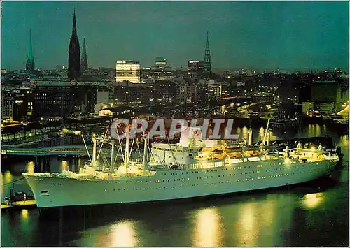 Moderne Karte Hamburg Harbour and city skyline Bateau