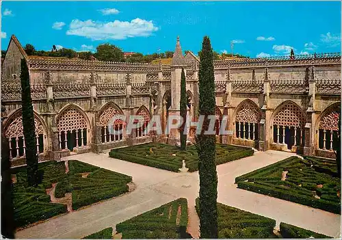 Cartes postales moderne Portugal Batalha Monastere Jardin et Cloitre Royal