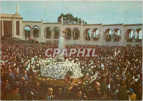 Cartes postales moderne Portugal Fatima Procession avec Notre Dame avant La Messe