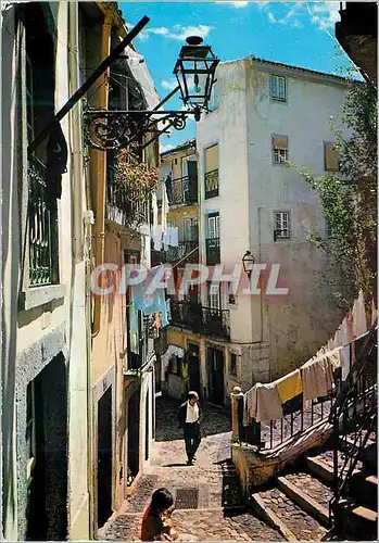 Moderne Karte Lisboa Rue typique d'Alfama