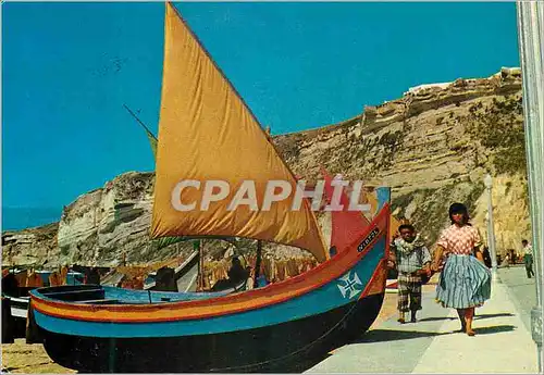 Cartes postales moderne 3 nazare portugal voiles au vent