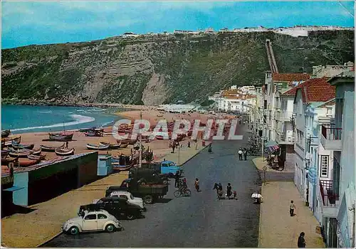 Cartes postales moderne 56 nazare portugal avenue et plage