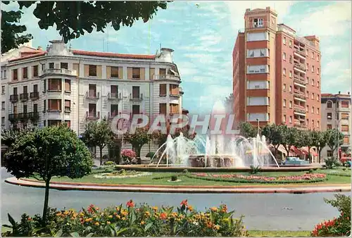 Cartes postales moderne 3214 pamplona place du prince de viene fontaine