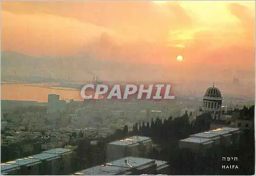 Cartes postales moderne Haifa Town and Bay at Sunrise