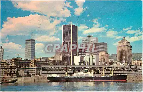 Cartes postales moderne Canada Montreal Panorama du Quartier des Affaires Bateau