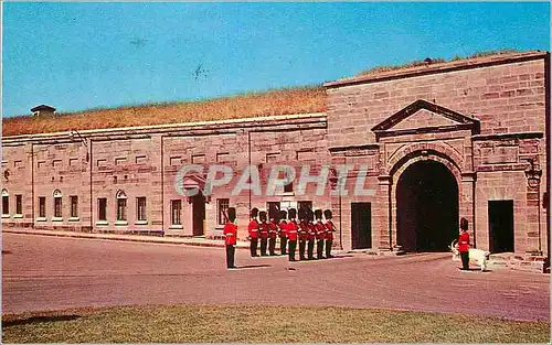 Moderne Karte Canada Quebec The Changing of the Guard at the entrance to The Citadel