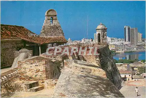 Cartes postales moderne Colombia Cartagena Port of San felipe The Arms Square with Beltry