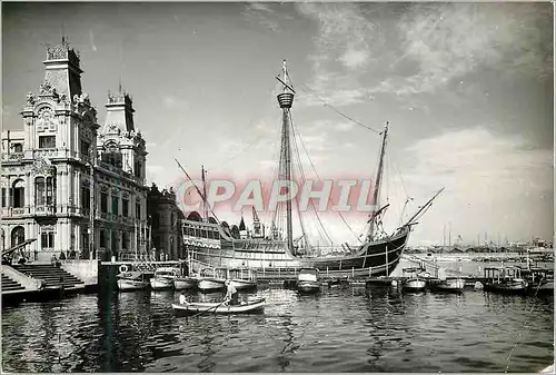 Cartes postales moderne Barcelona Detail du port et Caravelle the Harbour