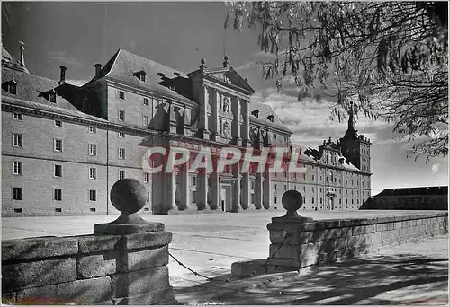 Cartes postales moderne El Escorial Facade Principale