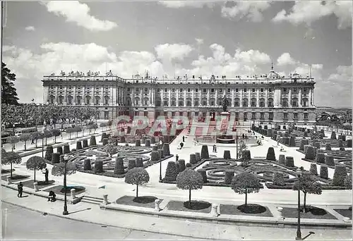 Cartes postales moderne Madrid Place d'Orient et Palais Royale