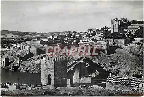 Cartes postales moderne Toledo Vue Partial et pont Saint Martin
