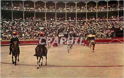 Cartes postales moderne Corrida de Toros le Defile(debut de la fete)