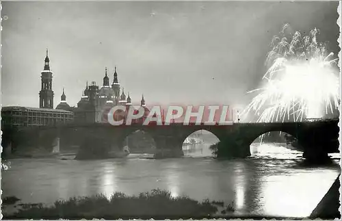Cartes postales moderne Zaragoza el Pilar et Ebro Feu Artificiel